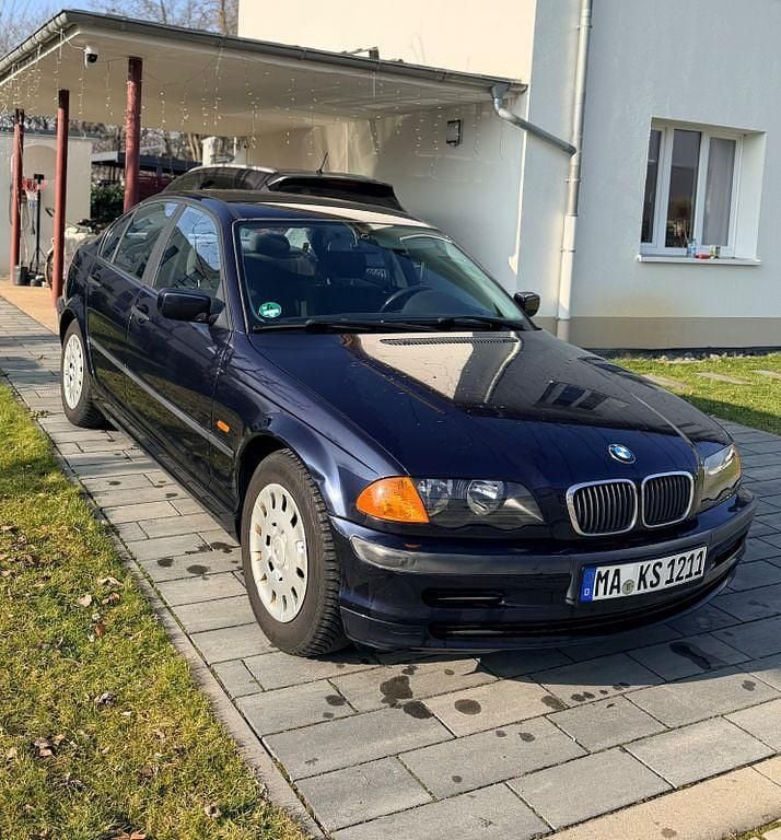 Blau Gebraucht 2000 BMW 316 Limousine | 1.999 € (Guter Preis) - Bild 1/4