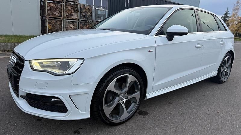 Gebraucht Audi A3 S-Line 110 PS (80 kW) 2015 Weiß Limousine