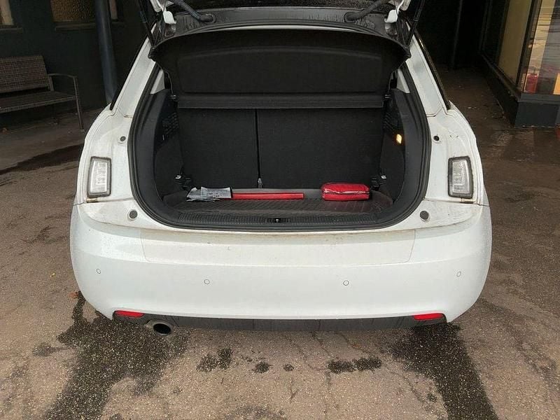 Gebraucht Audi A1 Sportback Ambition 86 PS (63 kW) 2012 Weiß Kleinwagen