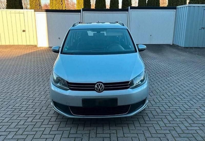 Gebraucht VW Touran 140 PS (102 kW) 2011 Silber Van / Kleinbus