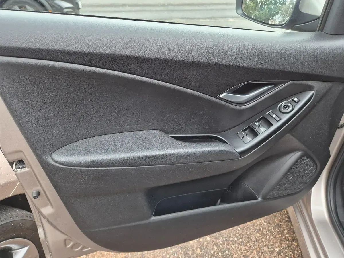Gebraucht Hyundai ix20 Comfort 125 PS (91 kW) 2016 Weiß Kleinwagen