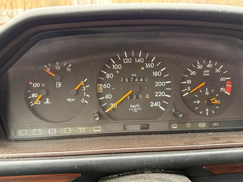 Gebraucht Mercedes 220 150 PS (110 kW) 1994 Braun Kombi