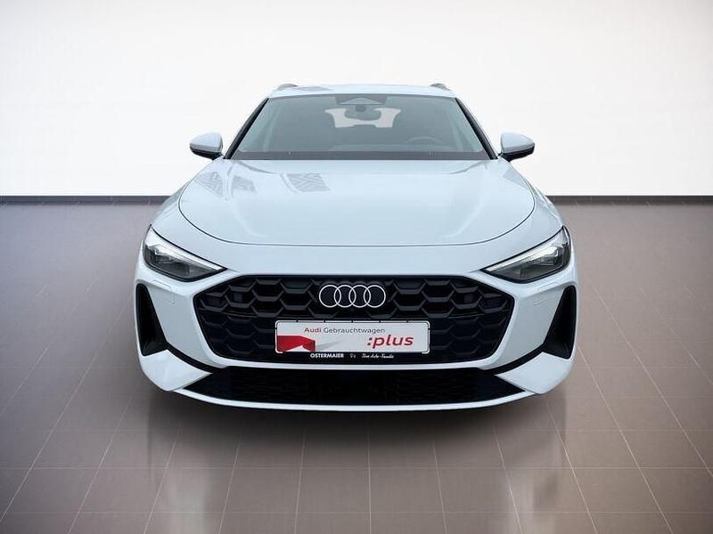 Gebraucht Audi A5 Sport 204 PS (150 kW) 2025 Gletscherweiß metallic Kombi