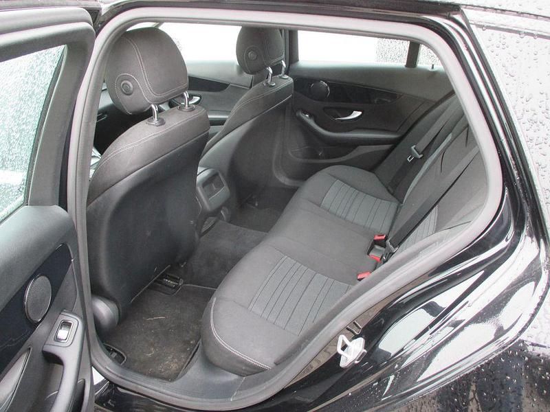 Gebraucht Mercedes C200 136 PS (100 kW) 2018 Schwarz  unilack Kombi