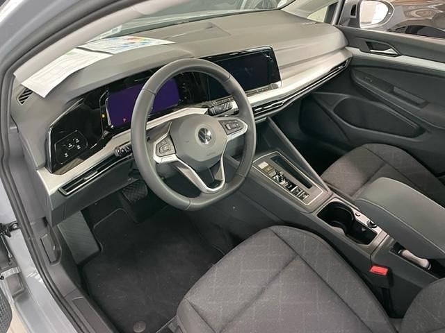 Gebraucht VW Golf VIII Life 110 PS (80 kW) 2021 Grau Kombi