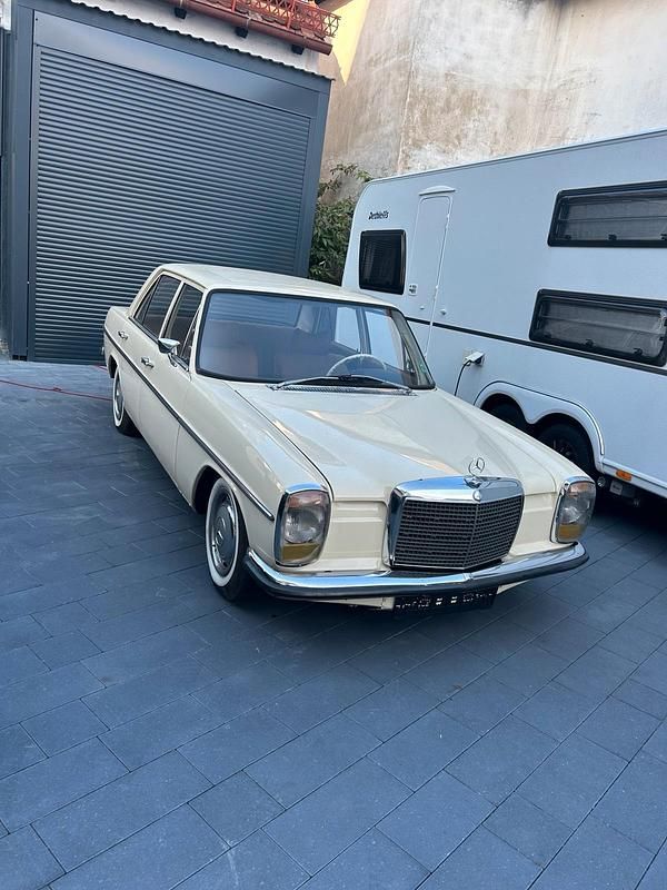 Gebraucht 1971 Mercedes 200/8 Limousine | 13.000 € - Bild 1/4