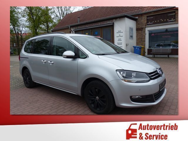 Grau Gebraucht 2015 VW Sharan Comfortline Van / Kleinbus | 16.990 € (Guter Preis) - Bild 1/4