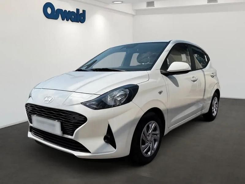Gebraucht Hyundai i10 Select 62 PS (45 kW) 2025 Atlas white / sol Kleinwagen