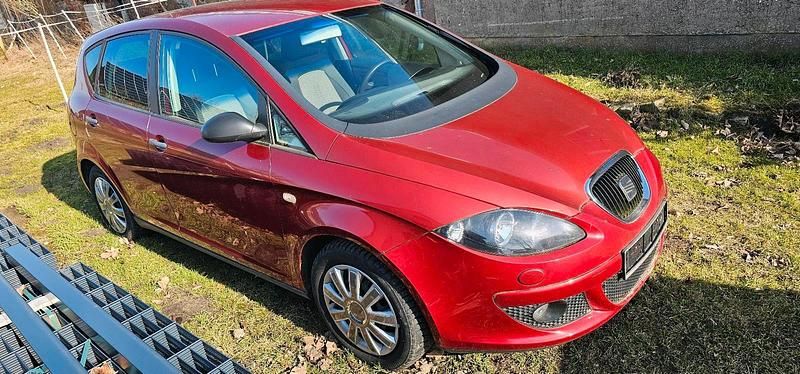 Gebraucht Seat Altea 102 PS (75 kW) 2006 Rot Van / Kleinbus