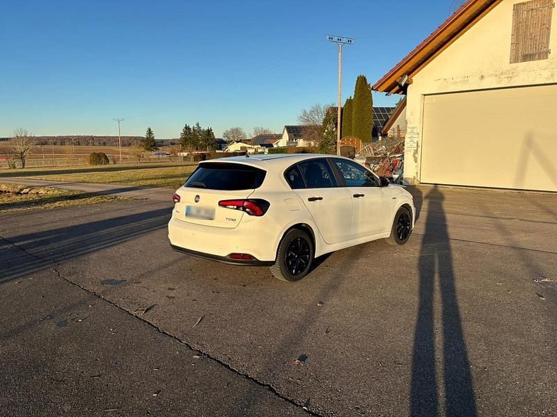 Gebraucht Fiat Tipo Street 95 PS (69 kW) 2019 Weiß Kombi
