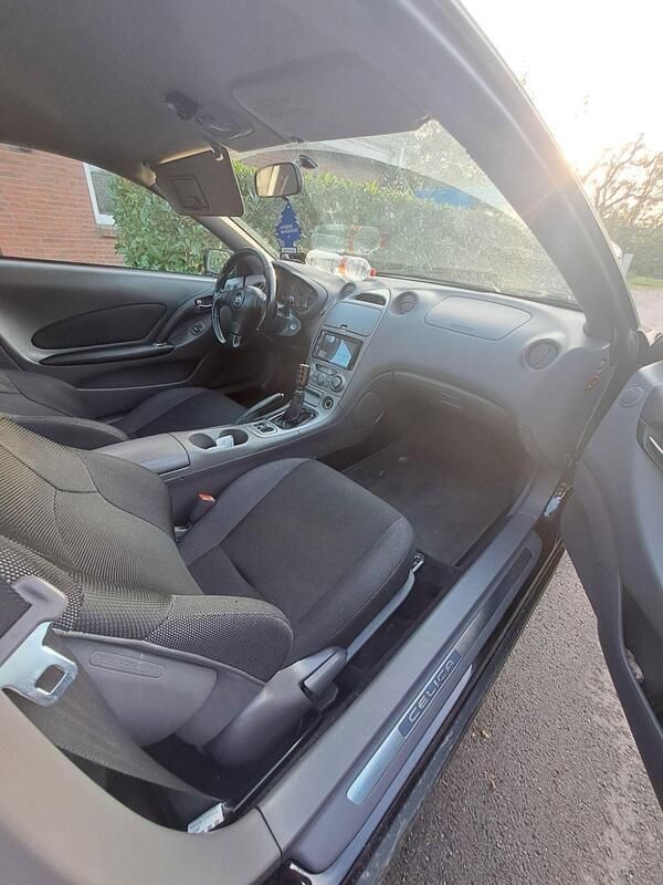 Gebraucht 2003 Toyota Celica Coupé | 4.590 € (Fairer Preis) - Bild 1/4