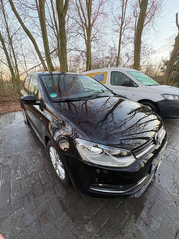 Gebraucht VW Polo LOUNGE 90 PS (66 kW) 2016 Schwarz Kleinwagen
