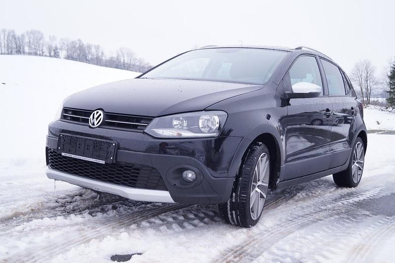 Schwarz Gebraucht 2010 VW Polo Cross Kleinwagen | 6.900 € (Guter Preis) - Bild 1/4