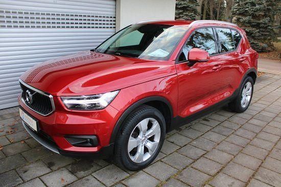 Gebraucht Volvo XC40 Momentum 156 PS (114 kW) 2018 Fusionred SUV