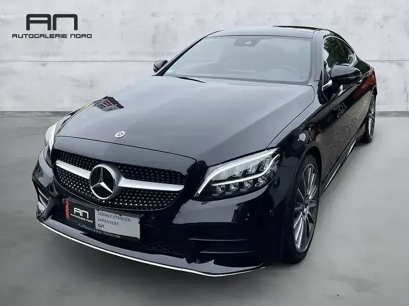 Gebraucht Mercedes C200 AMG line 197 PS (144 kW) 2024 Obsidianschwarz  metalliclack Coupé