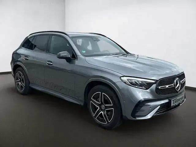 Gebraucht Mercedes GLC220 Advanced 197 PS (144 kW) 2023 Grau SUV