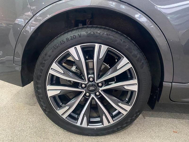 Gebraucht Ford Kuga ST-Line X 224 PS (164 kW) 2022 Grau SUV