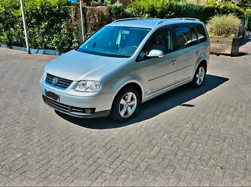 Gebraucht VW Touran Highline 140 PS (102 kW) 2004 Silber Van / Kleinbus