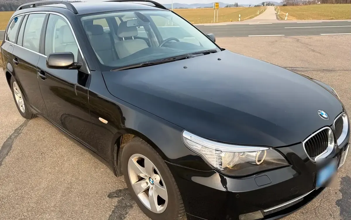 Gebraucht BMW 520 163 PS (119 kW) 2007 Schwarz Kombi