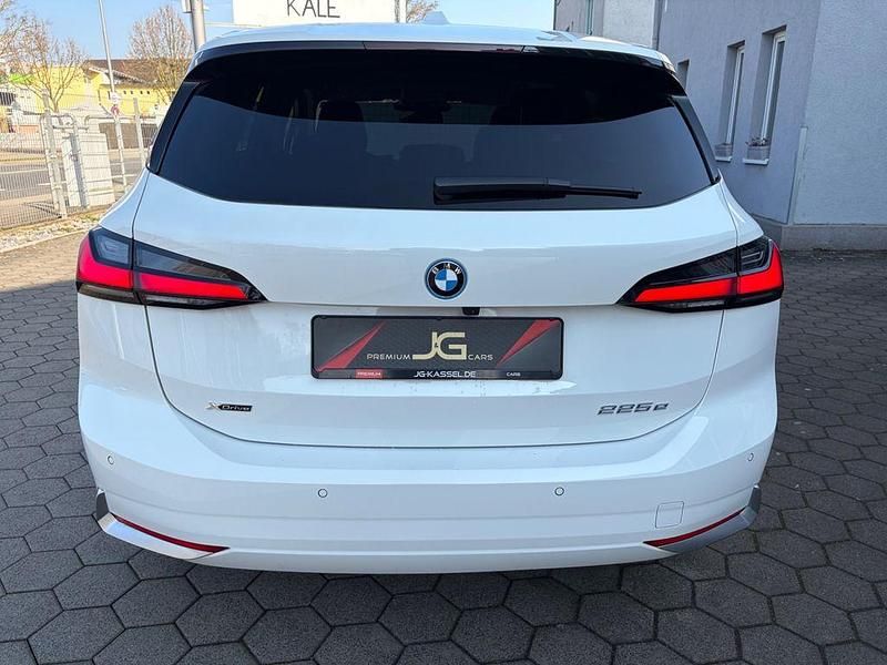 Gebraucht BMW 225 Luxury Line 245 PS (180 kW) 2022 Weiß Limousine