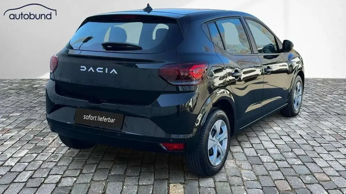 Neu Dacia Sandero Essentiel 91 PS (66 kW) 2025 Schwarz Limousine