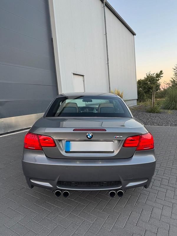 Gebraucht BMW M3 Cabriolet 420 PS (308 kW) 2013 Grau Cabrio