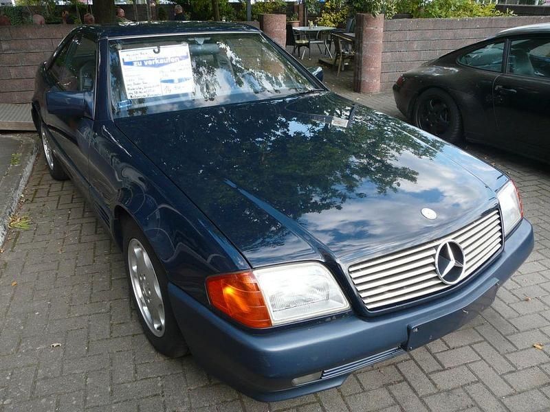 Blau Gebraucht 1992 Mercedes SL300 Cabrio | 14.900 € - Bild 1/4