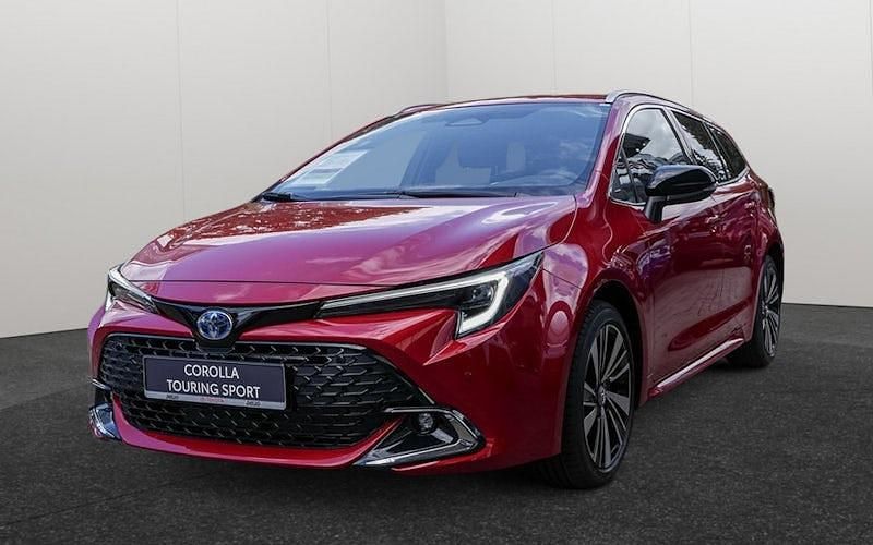 Neu Toyota Corolla 140 PS (102 kW) 2025 Rot Kombi
