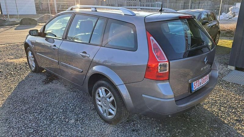 Gebraucht Renault Mégane II Authentique 111 PS (81 kW) 2008 Grau Limousine