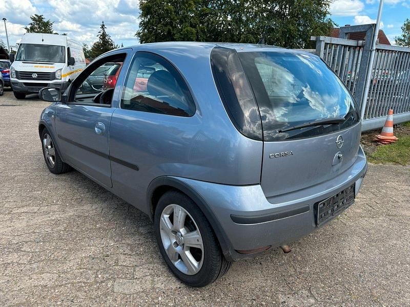 Gebraucht Opel Corsa Enjoy 60 PS (44 kW) 2004 Silber Kleinwagen