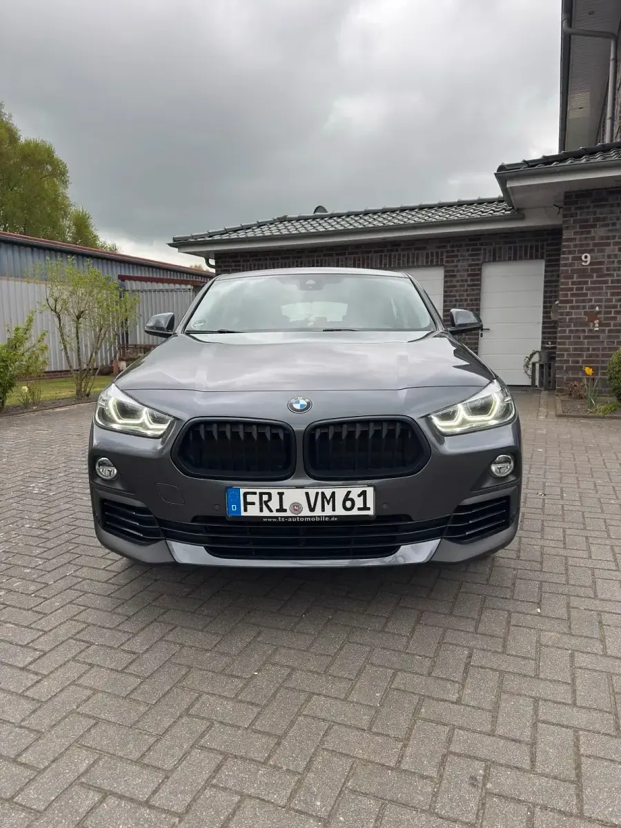Gebraucht BMW X2 Sport Line 140 PS (102 kW) 2020 Grau SUV