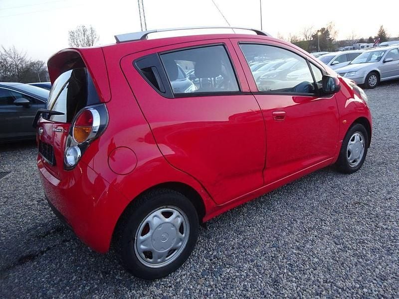 Gebraucht Chevrolet Spark LS 82 PS (60 kW) 2010 Rot Kleinwagen