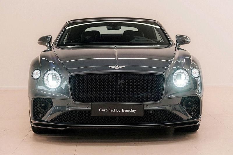 Second-hand Bentley Continental GT Convertible 549 CP (403 kW) 2020 Gri Cabrio
