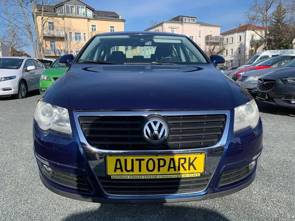 Gebraucht VW Passat 116 PS (85 kW) 2007 Blau Limousine