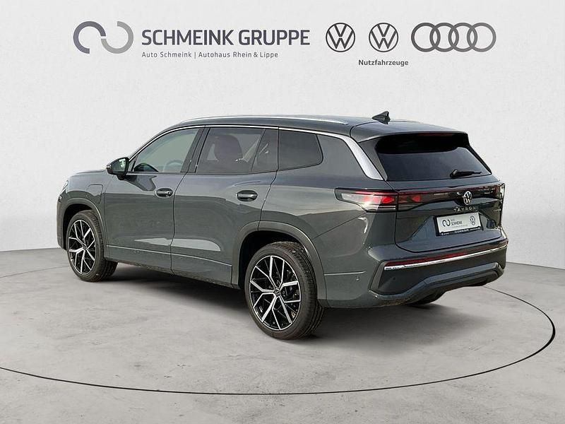 Neu VW Tayron Elegance 272 PS (200 kW) 2025 Delfingrau metallic SUV