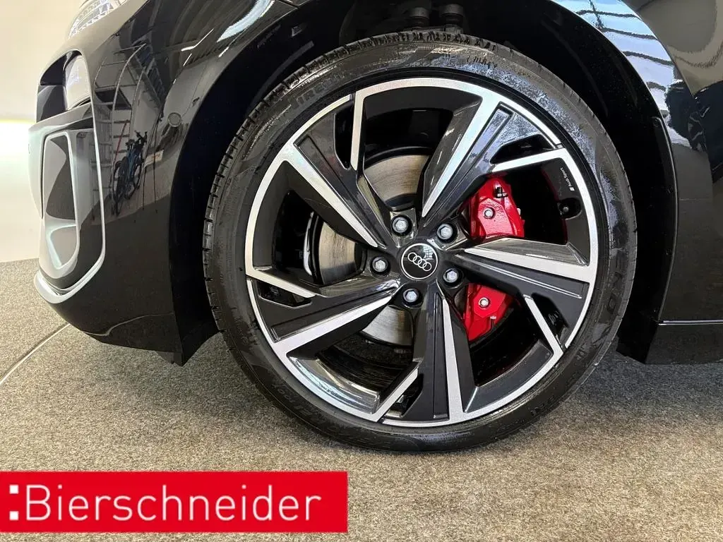 Używany Audi A6 e-tron Business 314 kW (428 KM) 2026 Czarny Kombi