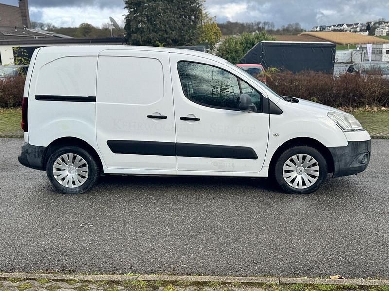 Gebraucht Citroën Berlingo Attraction 75 PS (55 kW) 2012 Weiß Van / Kleinbus