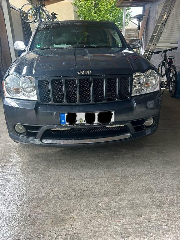 Grau Gebraucht 2009 Jeep Grand Cherokee SRT8 SUV | 17.000 € - Bild 1/4
