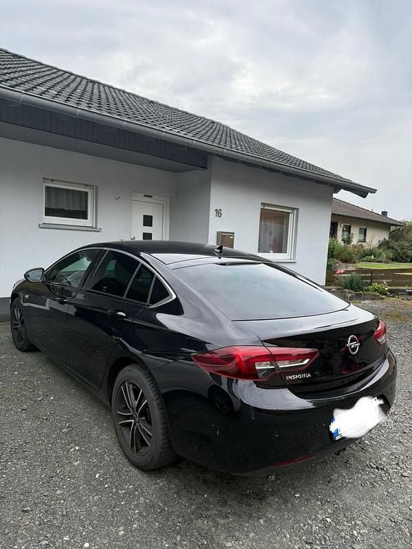 Gebraucht Opel Insignia 170 PS (125 kW) 2019 Schwarz Limousine