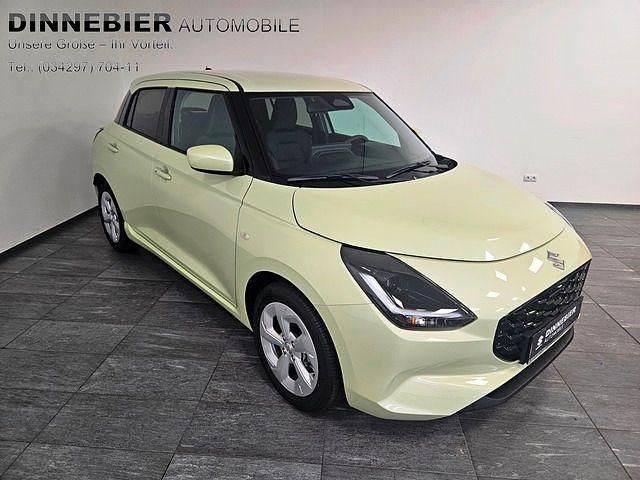 Neu Suzuki Swift Comfort 83 PS (61 kW) 2025 Coll yellow metallic Kleinwagen