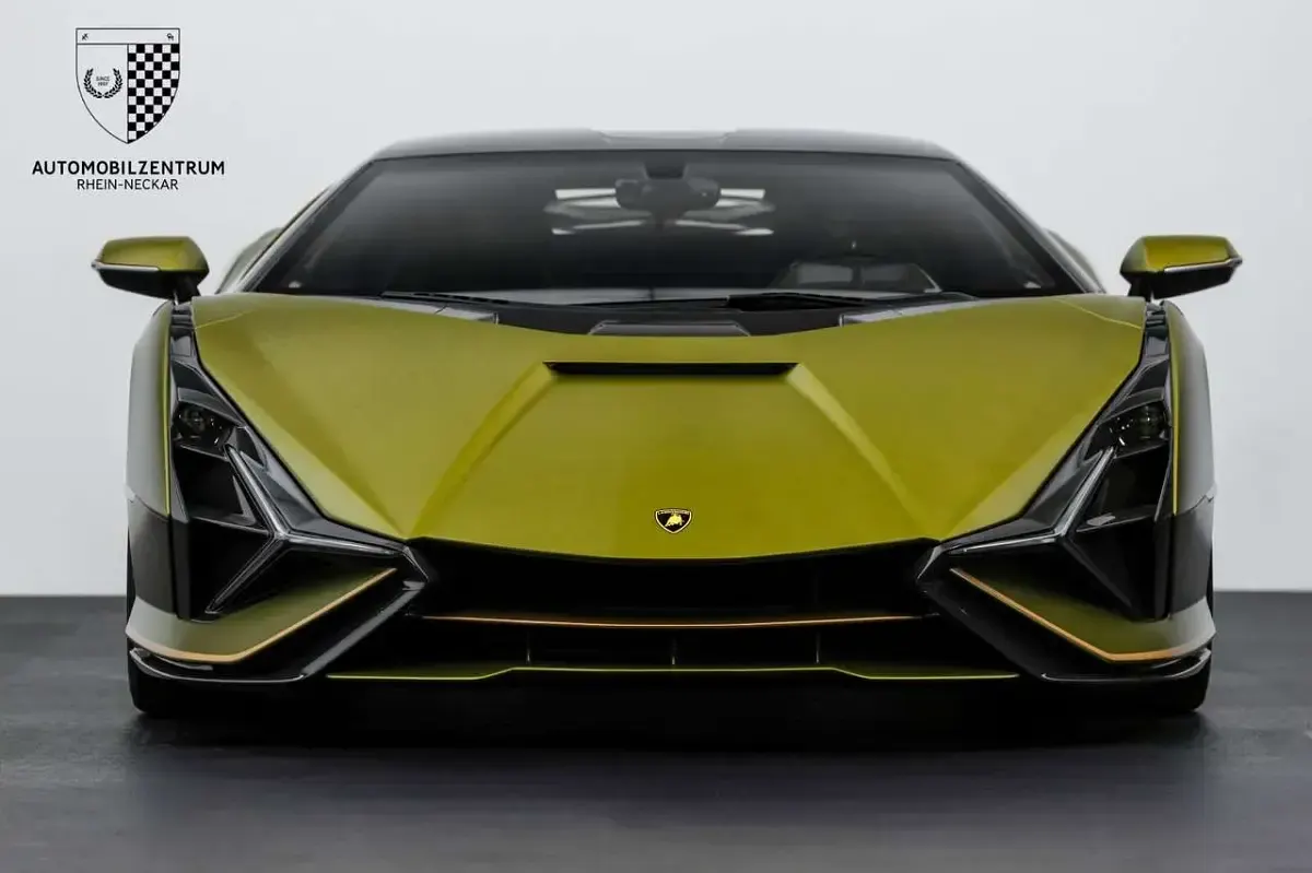Gebraucht Lamborghini Sian 818 PS (601 kW) 2021 Ad personam exterieur request Coupé