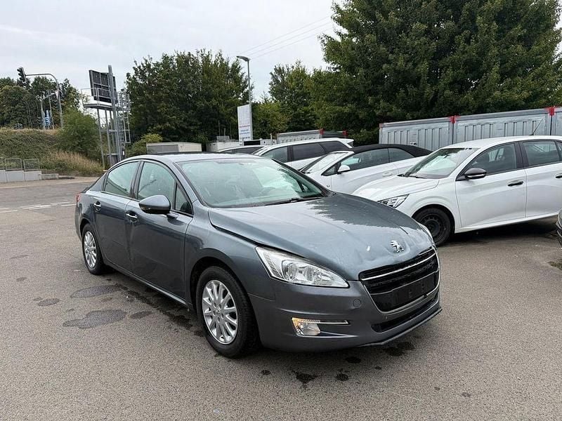 Gebraucht Peugeot 508 Access 111 PS (81 kW) 2012 Grau Limousine