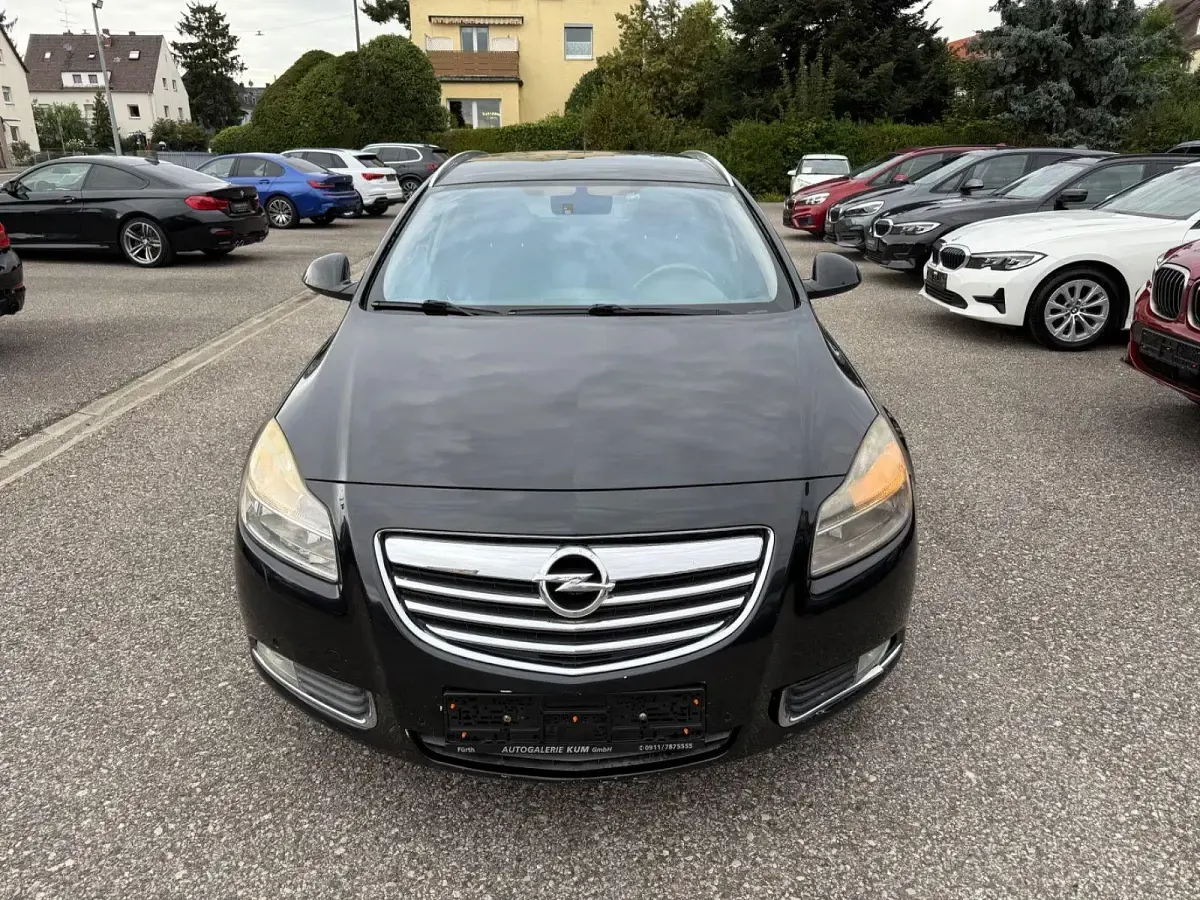 Gebraucht Opel Insignia Innovation 160 PS (117 kW) 2011 Schwarz Kombi