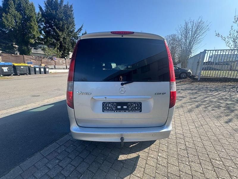 Silber Gebraucht 2005 Mercedes Vaneo Van / Kleinbus | 3.999 € (Etwas zu teuer) - Bild 1/4