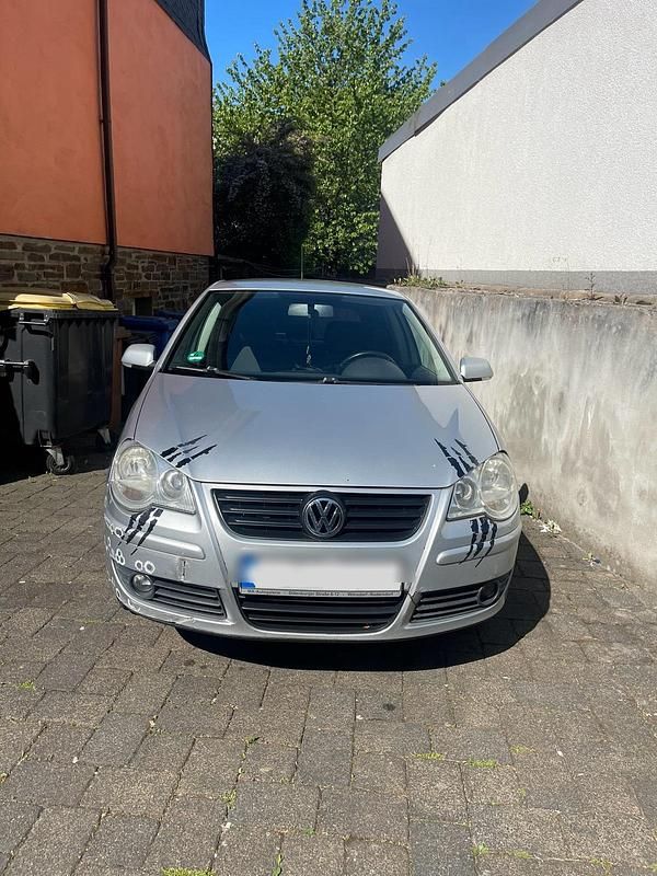 Gebraucht VW Polo United 75 PS (55 kW) 2009 Grau Kleinwagen