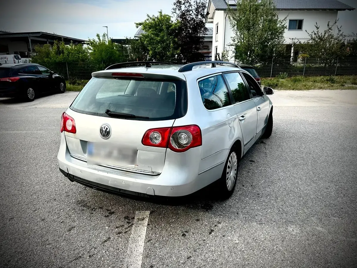 Gebraucht VW Passat 115 PS (84 kW) 2006 Silber Kombi