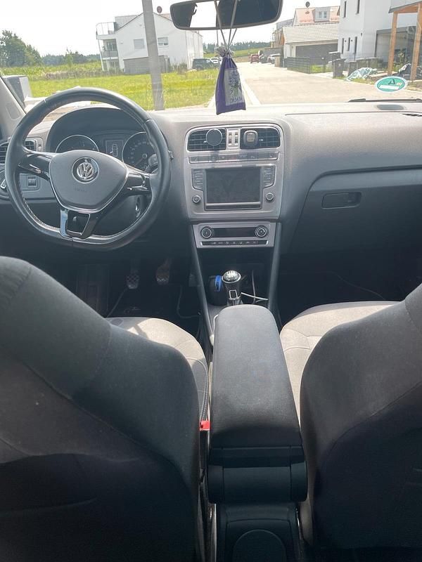 Schwarz Gebraucht 2015 VW Polo Kleinwagen | 7.800 € (Fairer Preis) - Bild 1/4