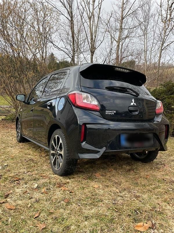 Gebraucht Mitsubishi Space Star 71 PS (52 kW) 2022 Schwarz Kleinwagen