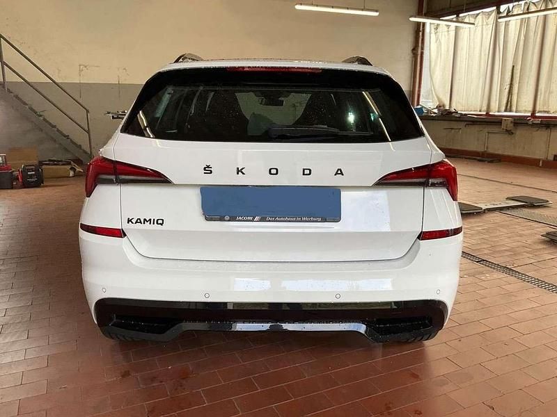 Weiß Gebraucht 2021 Skoda Kamiq Monte Carlo SUV | 18.000 € (Guter Preis) - Bild 1/4