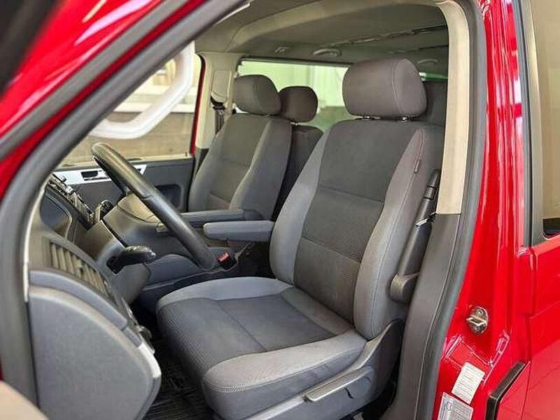 Gebraucht VW T5 Edition 136 PS (100 kW) 2012 Rot Van